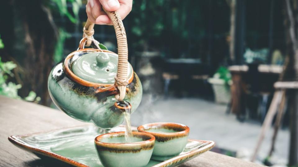 Πράσινο τσάι vs μάτσα: Ποιες είναι οι διαφορές των δημοφιλών ροφημάτων