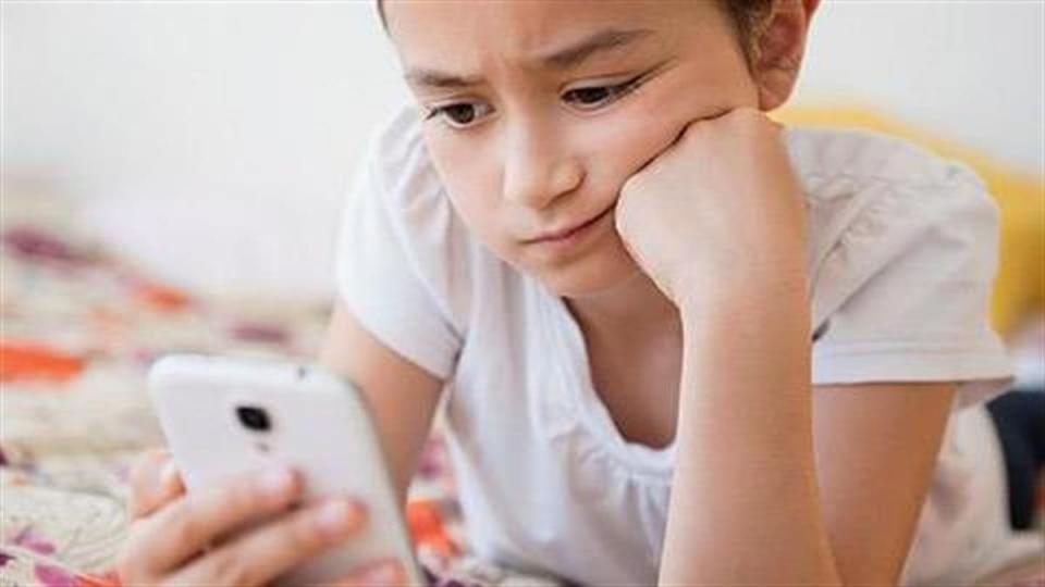 Τα παιδιά κινδυνεύουν περισσότερο από την ακτινοβολία των κινητών;