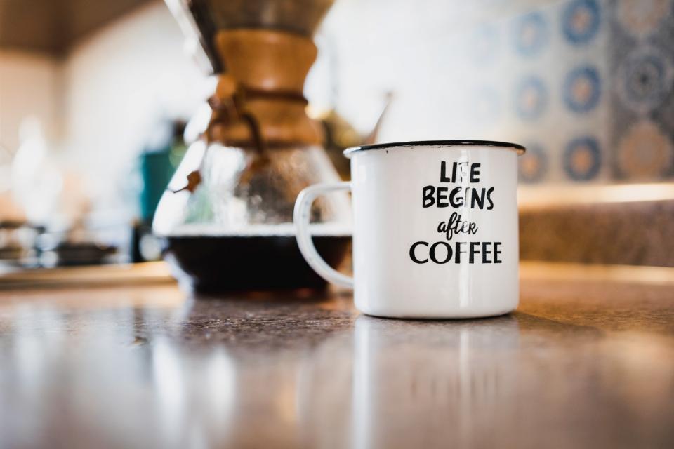 Ποια είναι η ιδανική ώρα της ημέρας για να πιείτε τον καφέ σας;